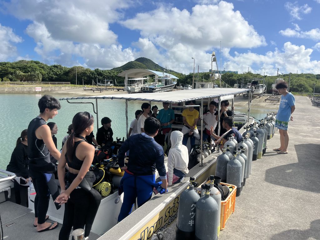 有栖ページ 第14回本フェチ大賞 大賞「404小隊-総集編-残響共鳴」フジタ様 | 同人